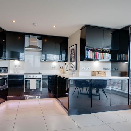 Tallest Building In The City Centre Sleeps 5 Incredible City Mountain And Lagan Views Belfast Exterior photo