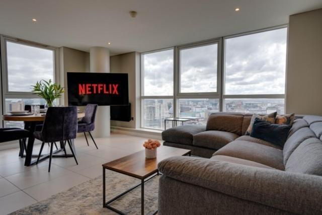 Tallest Building In The City Centre Sleeps 5 Incredible City Mountain And Lagan Views Belfast Exterior photo