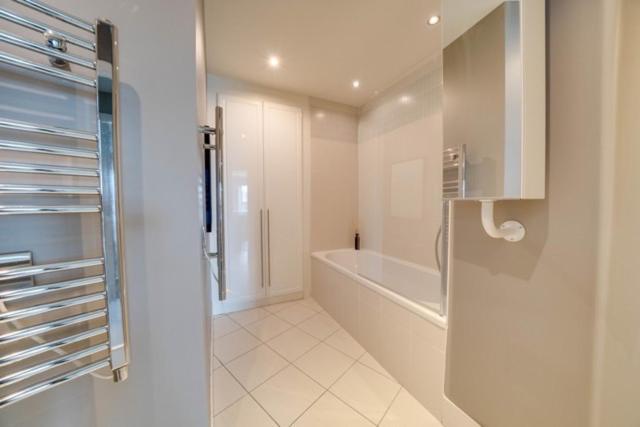 Tallest Building In The City Centre Sleeps 5 Incredible City Mountain And Lagan Views Belfast Exterior photo